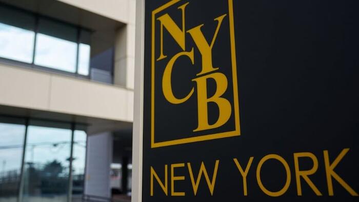 NextImg:NY's Hochul Faces 'Political Crisis' As NYCB Collapse Repercussions Loom