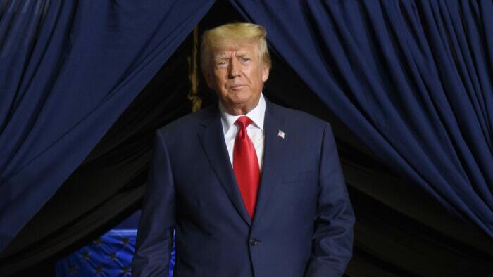 NextImg:Ben Shapiro And DeSantis Former Finance Chairs To Fundraise For Trump