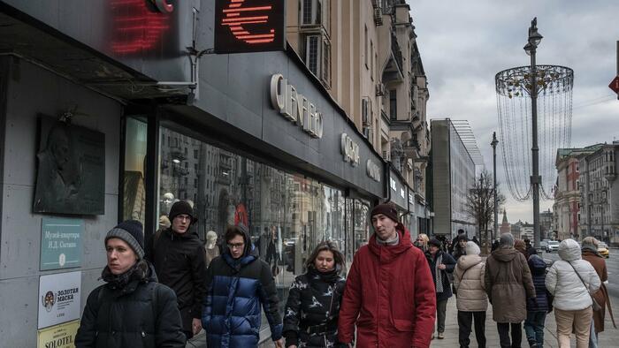NextImg:Western Banks Warn Against EU Plans To Give Russian Funds To Ukraine
