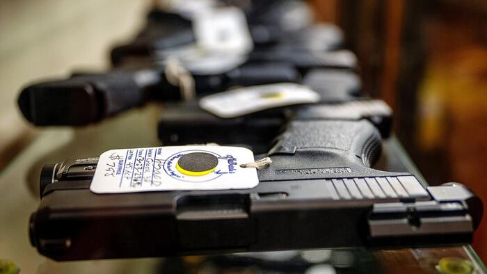 NextImg:Illegal Immigrant Can Carry Guns: Federal Judge