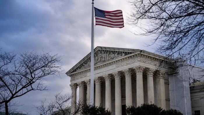 NextImg:What If The President Ignores The Supreme Court?