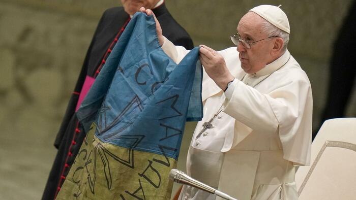 NextImg:Pope Francis Urges Ukraine To Have 'Courage Of The White Flag' & Negotiate End To War