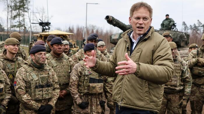 NextImg:UK Tells Ukraine To Focus On Targeting Crimea