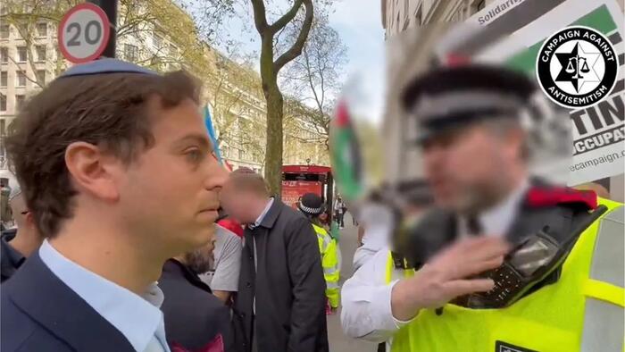 NextImg:"You Are Quite Openly Jewish": London Police Under Fire For Confrontation With Man Near Anti-Israeli March
