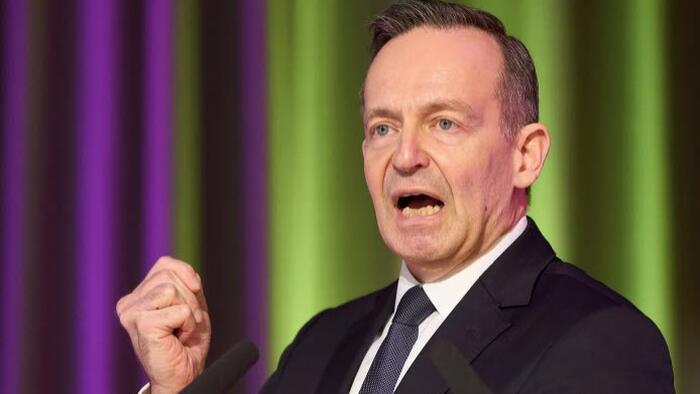 NextImg:Transport Minister Threatens Germans With "Indefinite Weekend Driving Ban" To Meet Mandated Emissions Targets