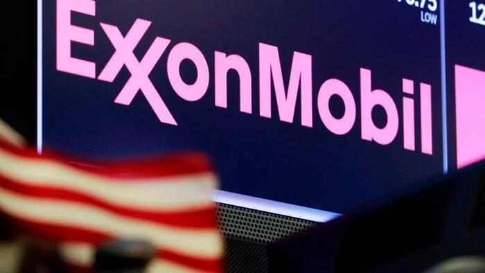 NextImg:Exxon Tumbles On One-Time EPS Charges Despite Surge In Cash Flow, Buyback Boost