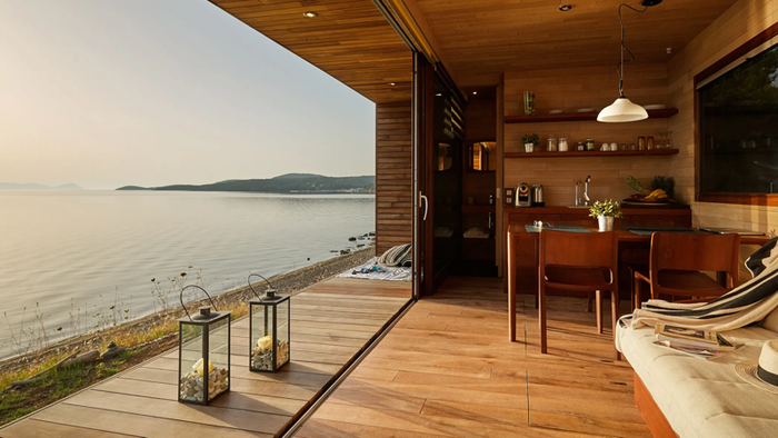NextImg:Revenge Travel Peaked? Airbnb Pukes On Travel Spending Slowdown Forecast