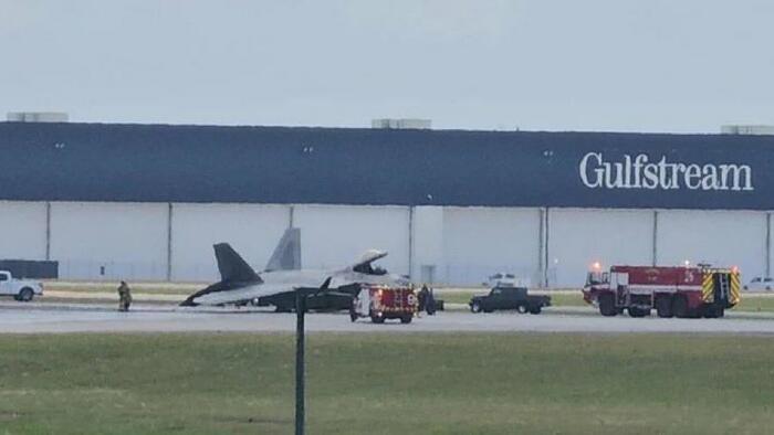 NextImg:F-22 Stealth Fighter Suffers "Mishap" At Savannah Airport