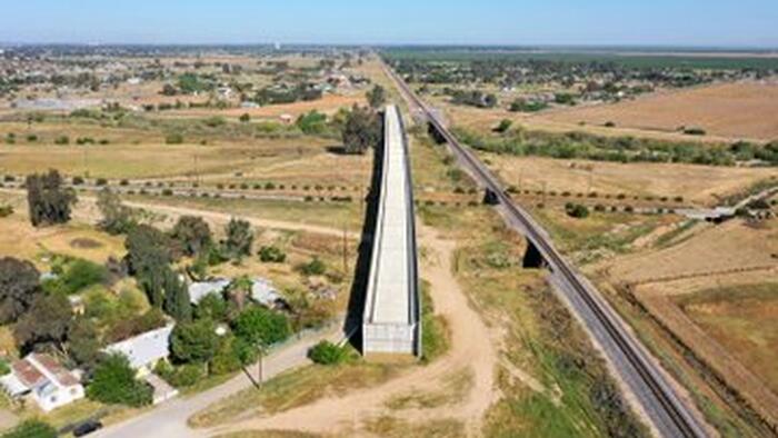 NextImg:"People Will Be Teleporting Between Planets" Before California Finishes High-Speed Rail Project