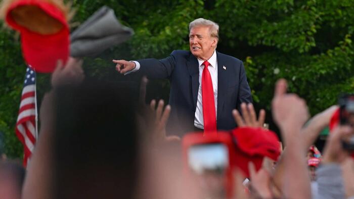 NextImg:Fear Trump... Or Bust?