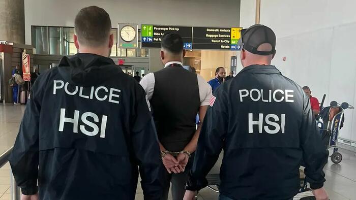 NextImg:New York Flight Attendants Accused Of Smuggling Millions In Drug Money To Dominican Republic