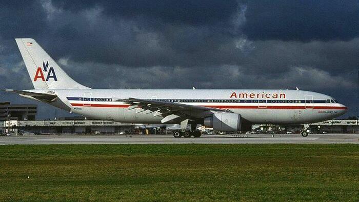 NextImg:American Airlines Shares Plummet After Slashing Optimistic Guidance Issued Last Month
