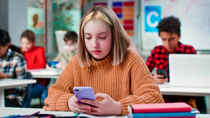 NextImg:This Is What Happened After Several Schools Banned Cellphones