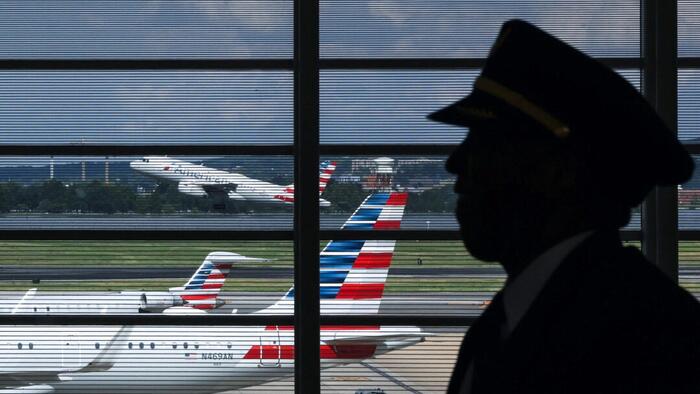 NextImg:Judge Approves Class-Action Lawsuit Against American Airlines Over ESG Pension Investments