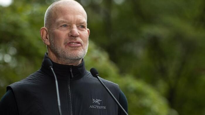 NextImg:Lu-Lu-Leveraged: Lululemon Founder Pledges Shares For Margin Loan