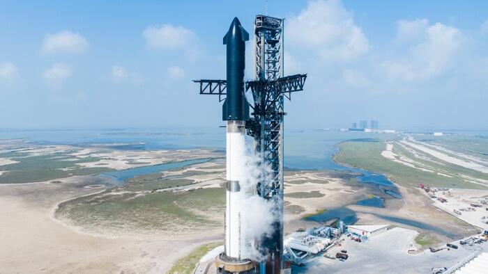 NextImg:Elon Musk Says Starship Megarocket Launch In Weeks