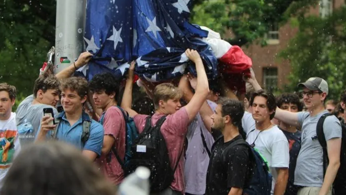 NextImg:"Throw 'Em A Rager": GoFundMe Donations Surge For UNC Frat Defending 'Old Glory' From Marxist Protesters