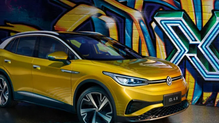 NextImg:VW The Latest Automaker To Step Back From All-Electric Plans To Embrace Hybrids