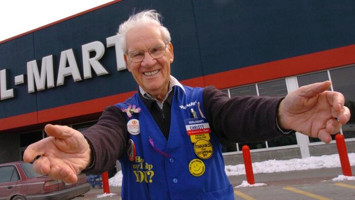 NextImg:Walmart Soars To Record High After Beating Estimates, Guiding Higher As Consumers "Trade Down"