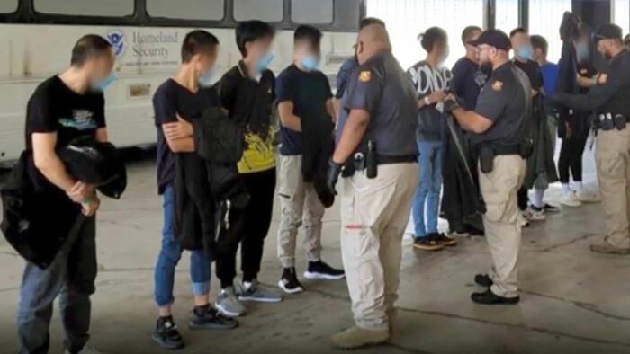 NextImg:Ecuador Suspends China Visa Deal Amid Flood Of US-Bound Migrants