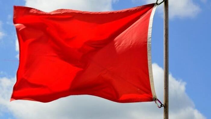 NextImg:The Entire System Is Crumbling! Major Red Flags Are Popping Up For Banks, Small Businesses And Retailers