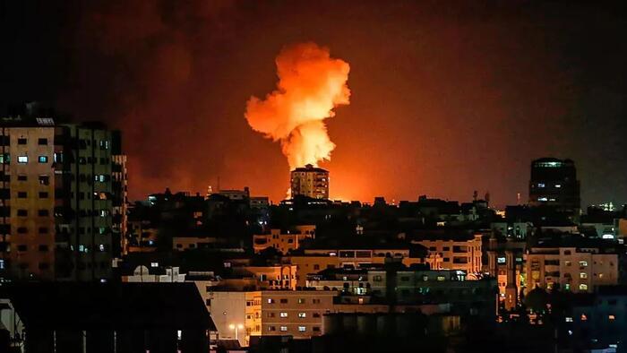 NextImg:Israel Pounds Aleppo In Fresh Attack, Iranian IRGC Casualties Confirmed