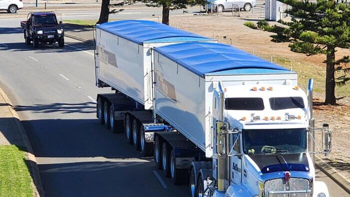 NextImg:Massive Australian Truck Convoy Protests Live Sheep Export Ban