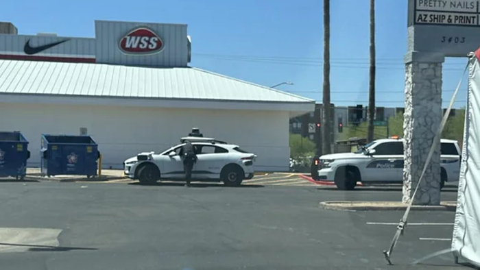NextImg:Phoenix Police Pull-Over Driverless Waymo For 'Freaking Out' & Driving Into Oncoming Traffic