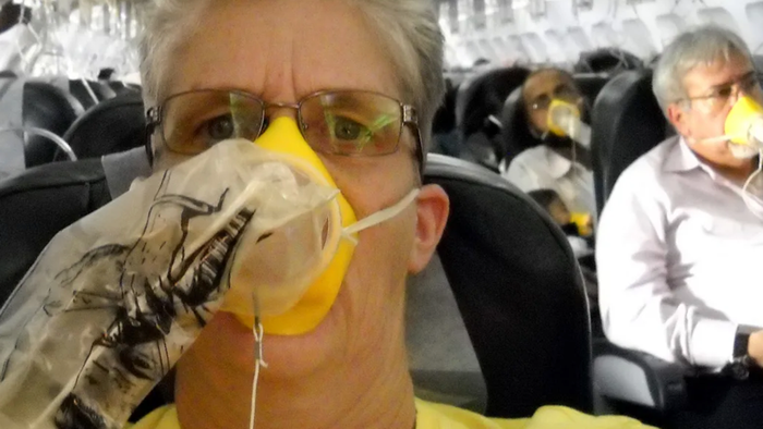 NextImg:Boeing Shares Drop After FAA Orders Inspection Of 2,600 737 Jets For Oxygen Mask Issue