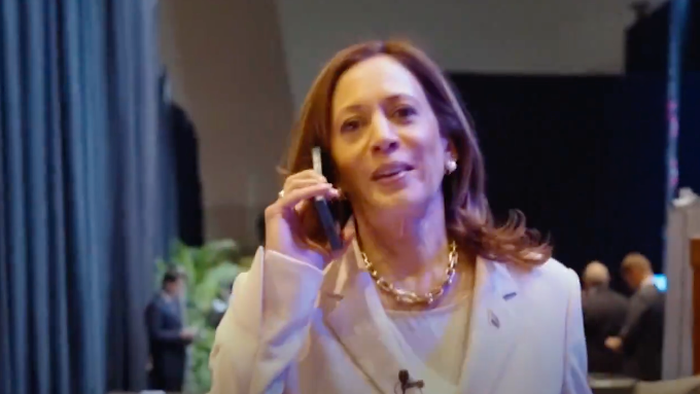NextImg:"She Has Our Full Support": Obamas Endorse Kamala Harris For President