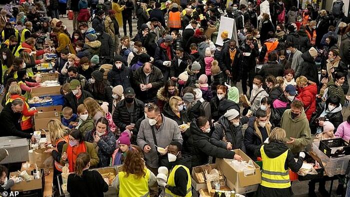 NextImg:German State Cuts Benefits For 'Lazy' Migrants