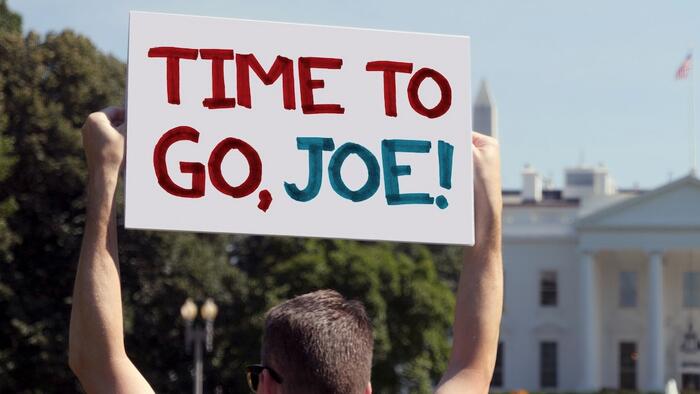 NextImg:Biden Ouster Sparks Some 'Trump Trade' Unwind, Big-Tech & Bond-Yields Bounce