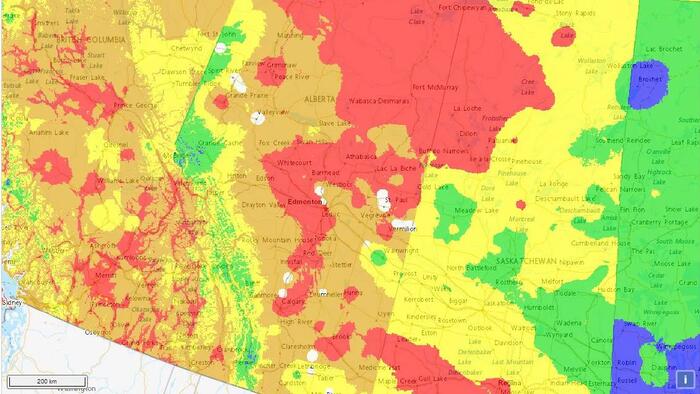 NextImg:Alberta Fires Threaten 350,000 B/D Of Oil Production