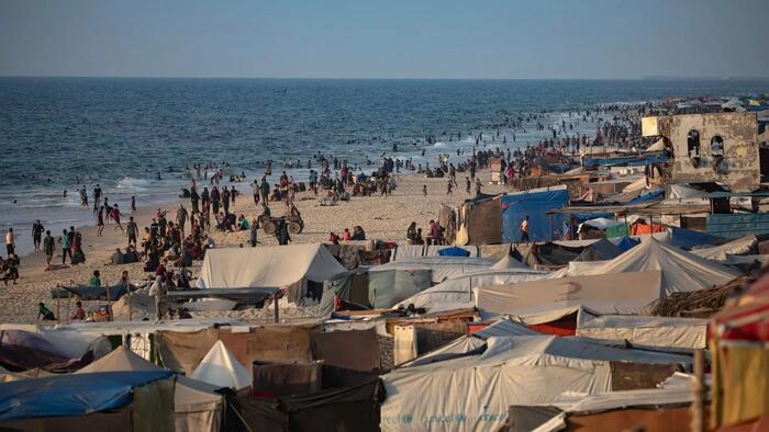 NextImg:Israel Gives 400,000 Palestinians Minutes To Flee Khan Yunis Before Fresh Blitz