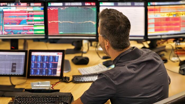 NextImg:Futures Flat After Hot PPI, Mixed Bank Earnings