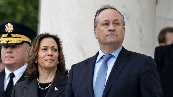 NextImg:Kamala Harris Donated To 'Defund Police' Group Pushing For 'Permanent' DC Sanctuary City
