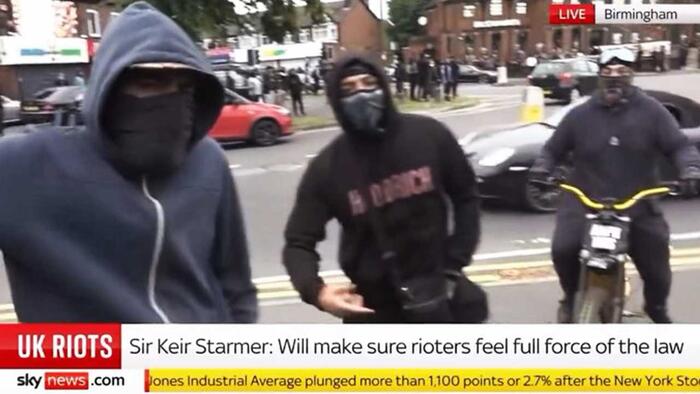 NextImg:BBC Describes Violent Birmingham Riot As "Largely Peaceful"