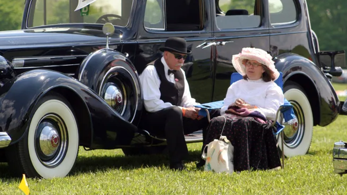 NextImg:Millennials Begin Influencing Classic Car Auctions As Baby Boomers Take Hit On Old Packards