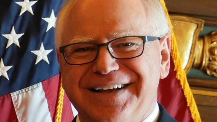 NextImg:Surrounded By Ivy League Grads, Walz Attacks Vance Over Yale