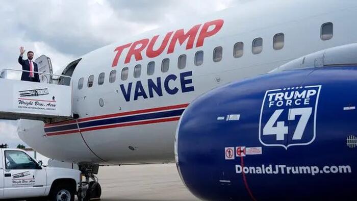 NextImg:Vance's Plane Makes Emergency Landing In Second Trump Campaign Incident