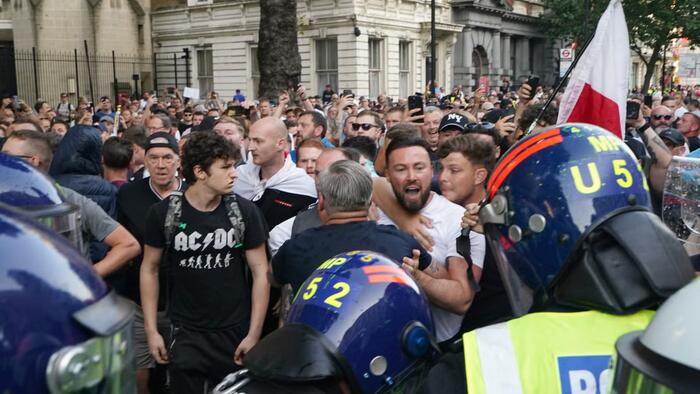 NextImg:Riots Erupt In England After Teenage Child Of Migrants Goes On Stabbing Spree