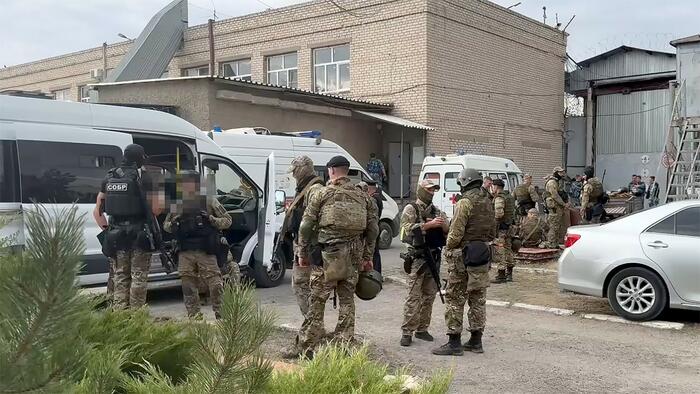 NextImg:Snipers Respond To Islamist-Inspired Rebellion, Hostage Crisis At Russian Prison