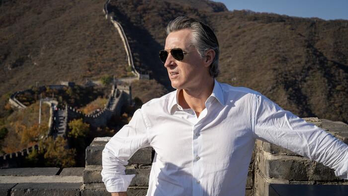 NextImg:Newsom Hires $200k/Year Celebrity Photographer For Glamor Shots