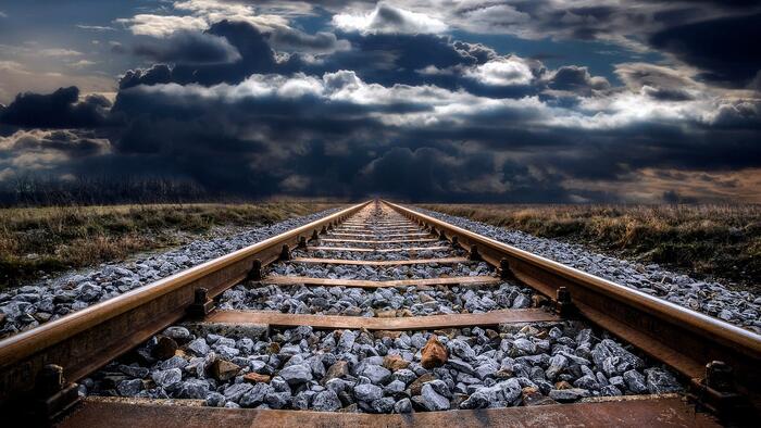 NextImg:Shocking New Survey Exposes Reality That Only 23% Of Independents Think The Economy Is On The Right Track