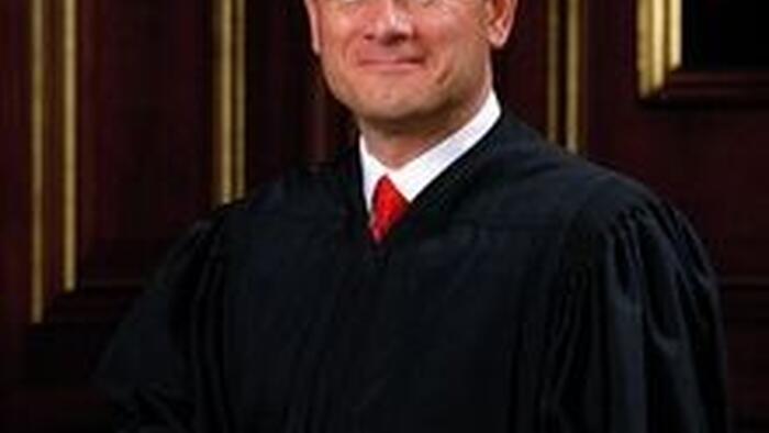 NextImg:The Supreme Crisis Of Chief Justice John Roberts