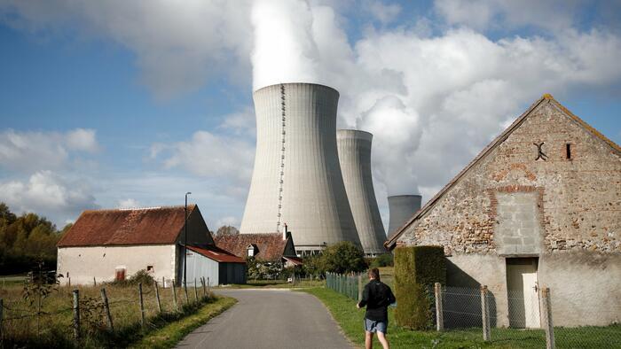 NextImg:France's Electricity Prices Turn Negative Amid Poor Demand