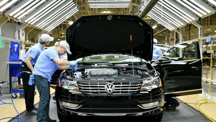 NextImg:Volkswagen Declares War On Unions, Scraps Three-Decade-Old Job Protections