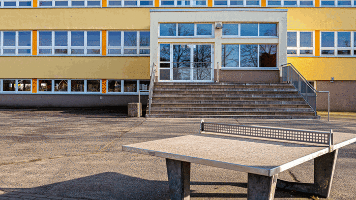 NextImg:Berlin Freezes School Budgets While Allocating Billions For Migrant Housing