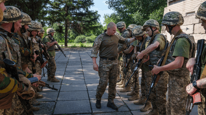 NextImg:19 Ukrainians Arrested At Moldovan Border As Men Continue To Flee Conscription
