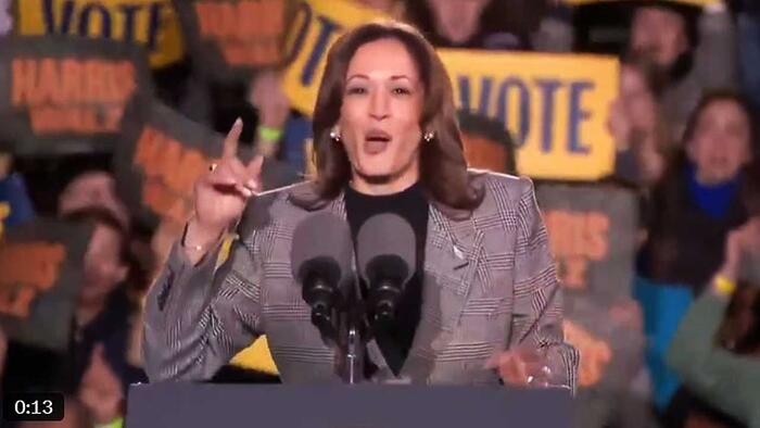 NextImg:Watch: Is This The Most Awkward Kamala Moment Yet...